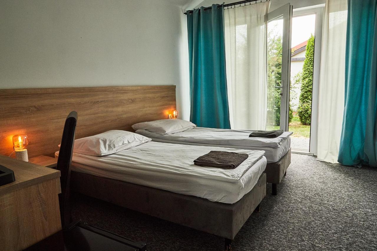 Sadova Park Villa Ślesin Eksteriør billede