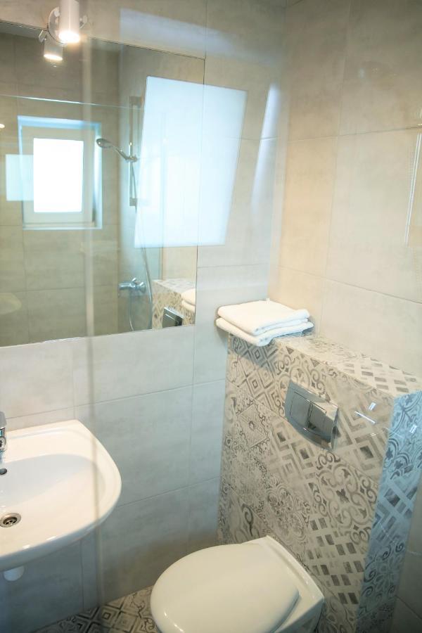 Sadova Park Villa Ślesin Eksteriør billede