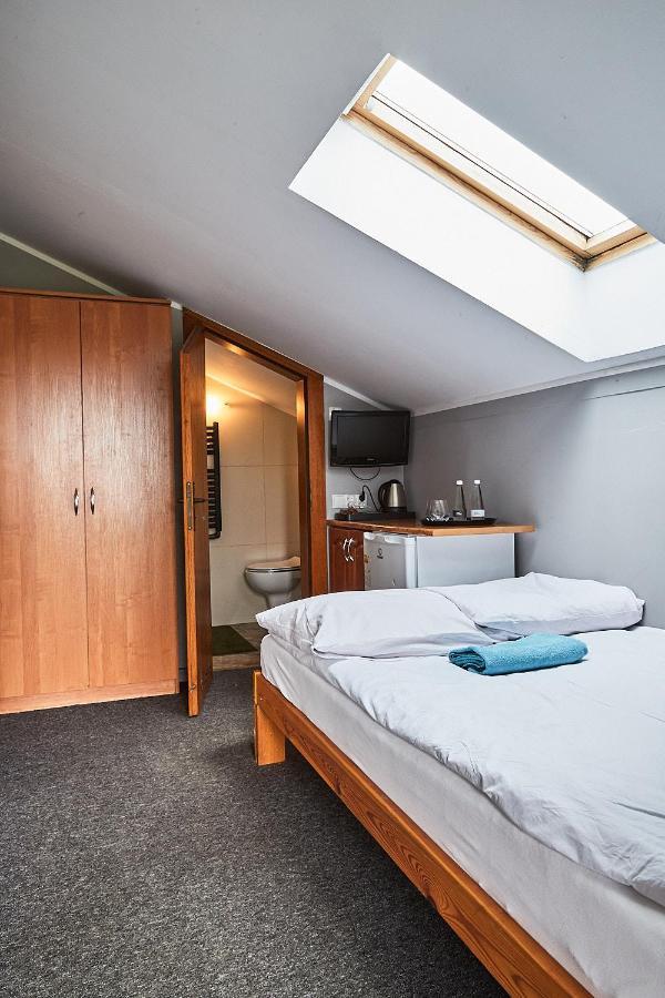Sadova Park Villa Ślesin Eksteriør billede
