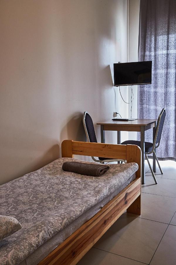 Sadova Park Villa Ślesin Eksteriør billede