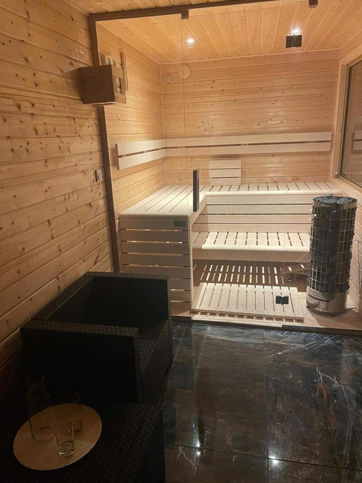 Sadova Park Villa Ślesin Eksteriør billede